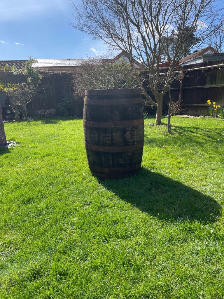 Grade A Rustic Full Oak Whiskey Barrels   Delivery Available 