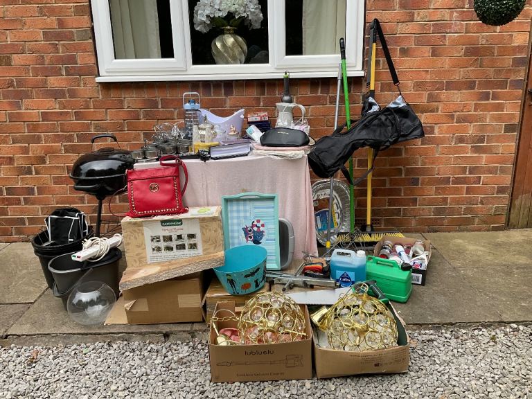 Large carboot lot