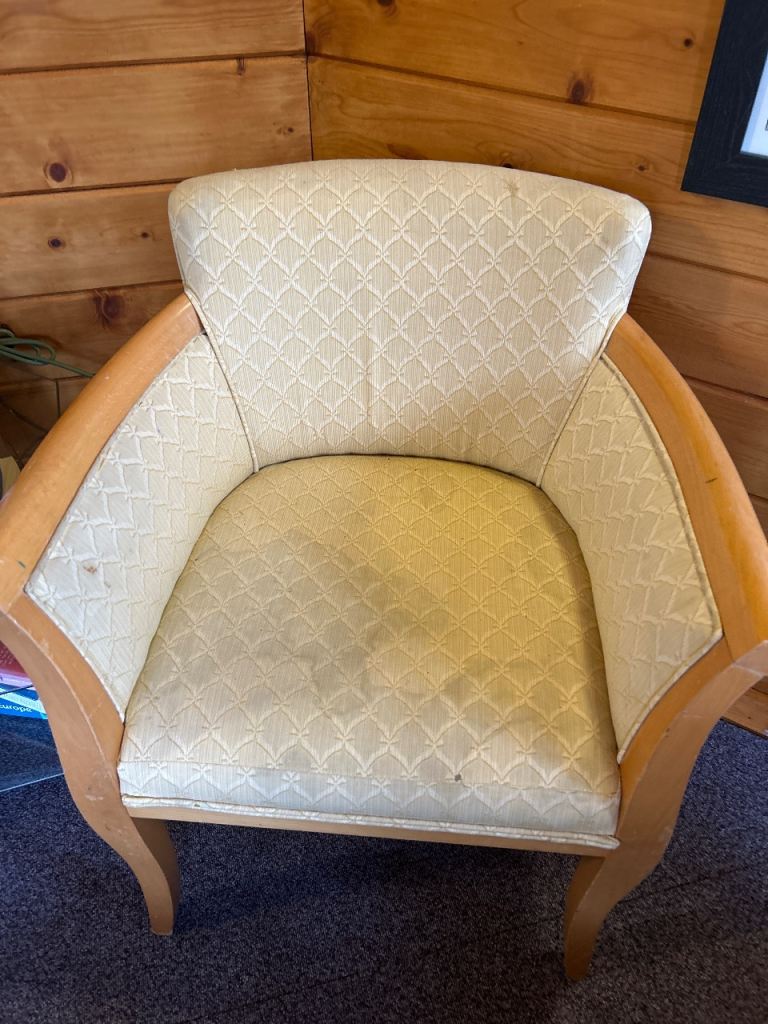 Contract chair