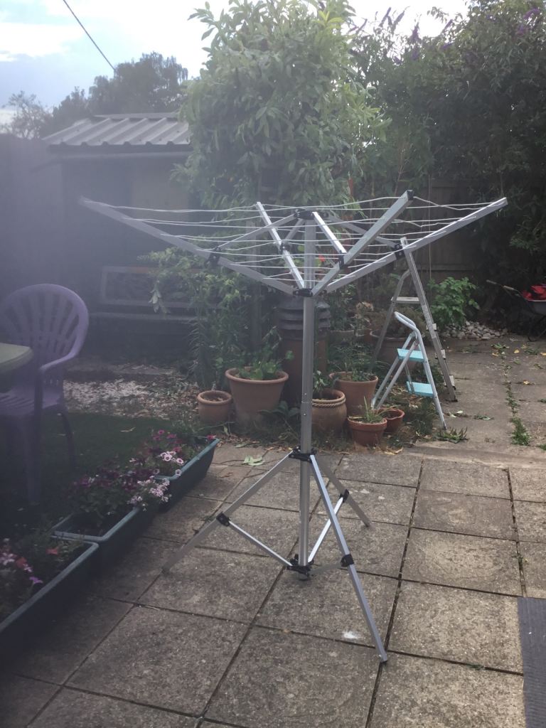 Caravan washing line 