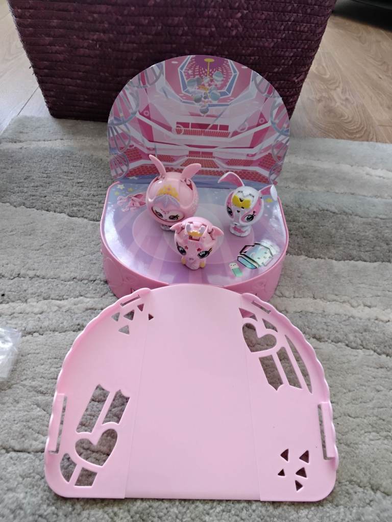 Zoobles, Dance Studio £4
