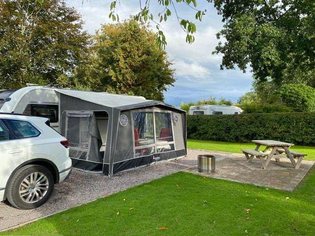 Isabella Magnum Etna 400 Vulcano Walnut Caravan Awning in excellent condition