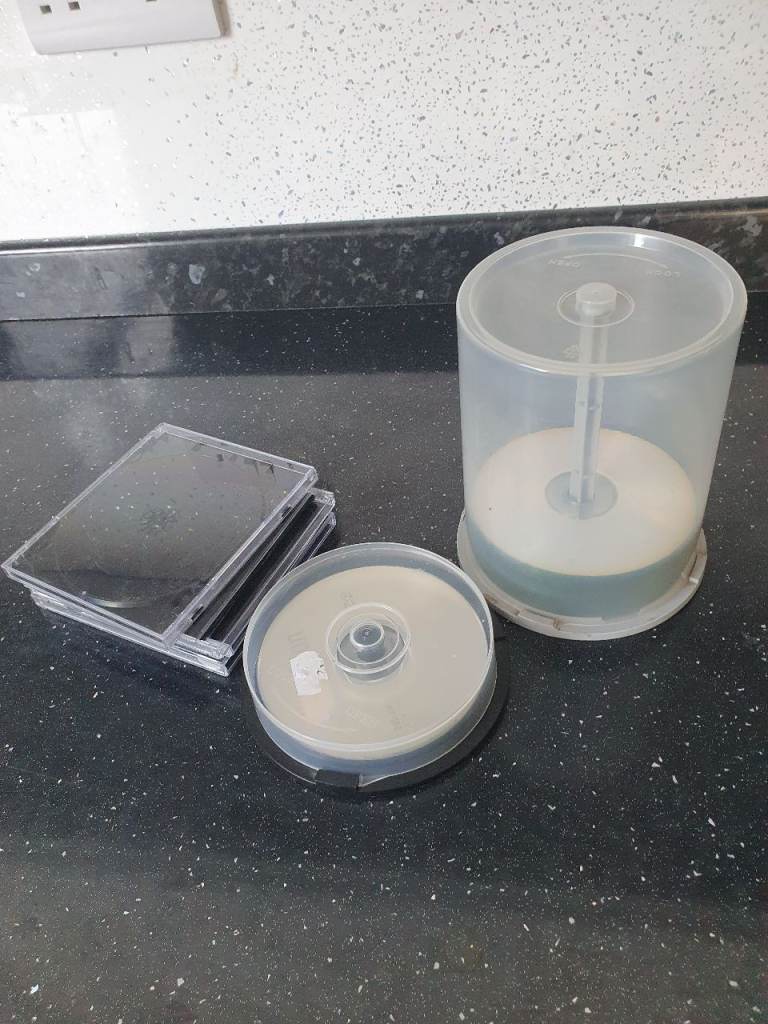 22 x Phillips CD-R recordable discs 700mb 80 mins 52x speed