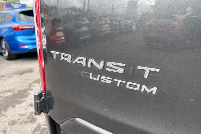 2018 Ford Transit Custom 290 Limited L1 SWB 2.0 TDCi 128ps Low Roof, AIR CON, CRUISE CONTROL Manu...