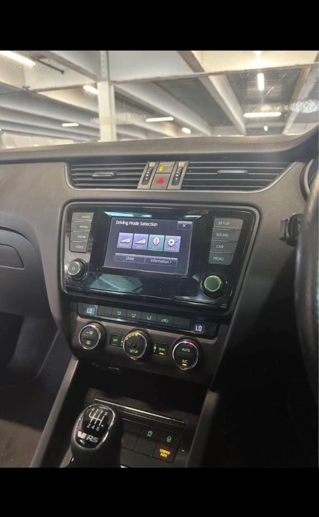 Skoda, OCTAVIA, Hatchback, 2014, Manual, 1968 (cc), 5 doors