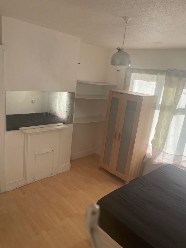 Double Room to rent in Sudbury Hill , Wembley