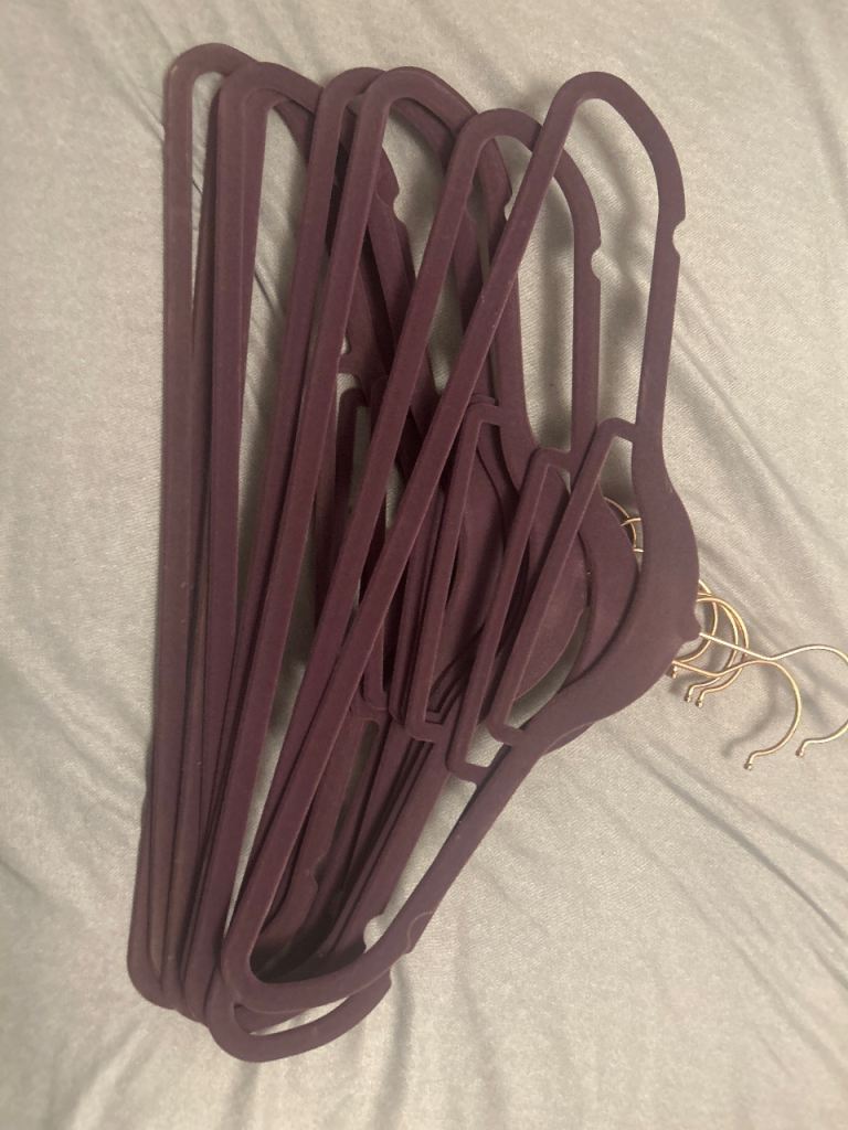 Purple Velvet Clothes Hangers – Pack of 9, As Good As New