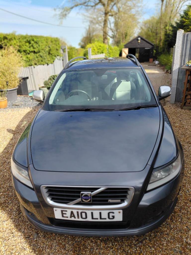2010 Volvo V50 - 2.0D - R Design – Manual - diesel – Estate - covered 132,524k miles.