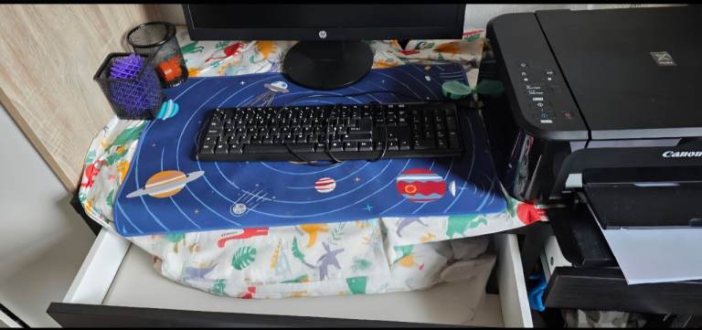 WFH Workstation (Desk + Chair  +Monitor + Keyboard & Mouse) – Bundle Preferred