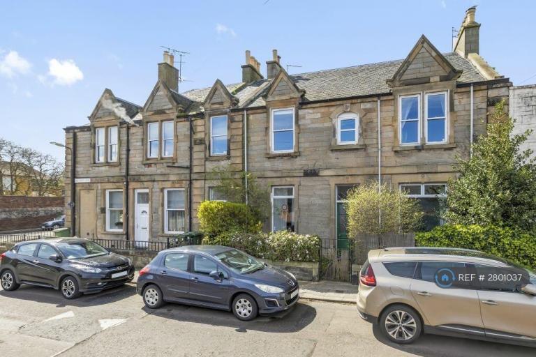 4 bedroom flat in Balcarres Road, Musselburgh, EH21 (4 bed) (#2801037)