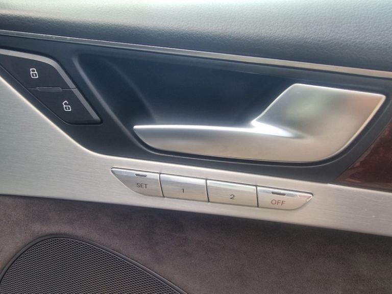 2011 Audi A8 TDI QUATTRO SE EXECUTIVE SALOON Diesel Automatic