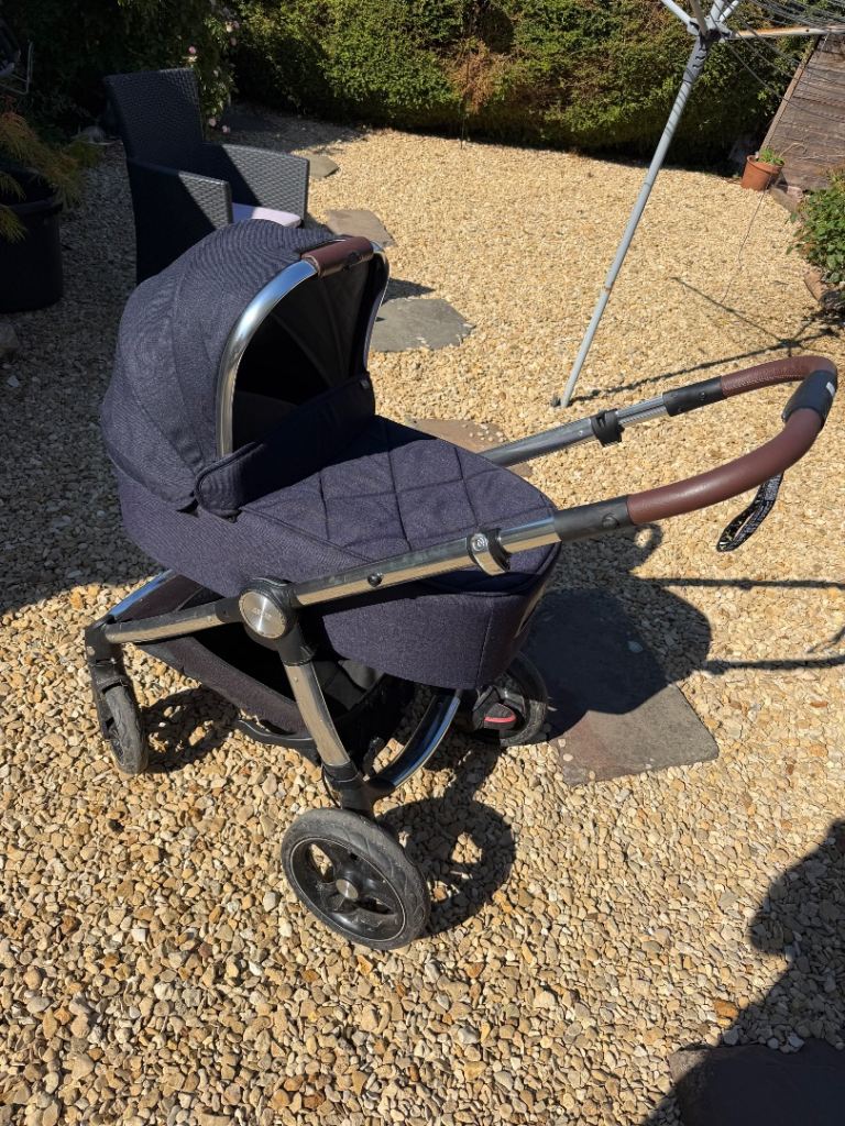 Mamas & Papas Ocarro Pram Blue/Grey Carrycot & Seat, Frame, Rubber Tyres