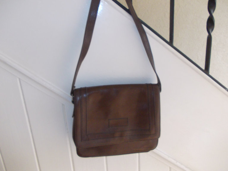 Brown Leather Shoulder Bag.