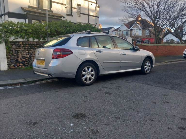 Renault, LAGUNA, Estate, 2010, Manual, 1995 (cc), 5 doors