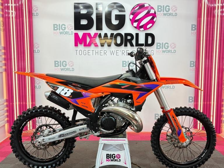 KTM SX 300 2025 - Only 9Hrs - LessThan 1Month Use - GREAT SAVING 