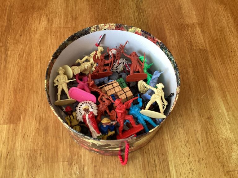 Airfix Timpo Soldiers Vintage Model Toy Wild West Cowboys Red Indians Cavalry 1/32 Plastic Figures