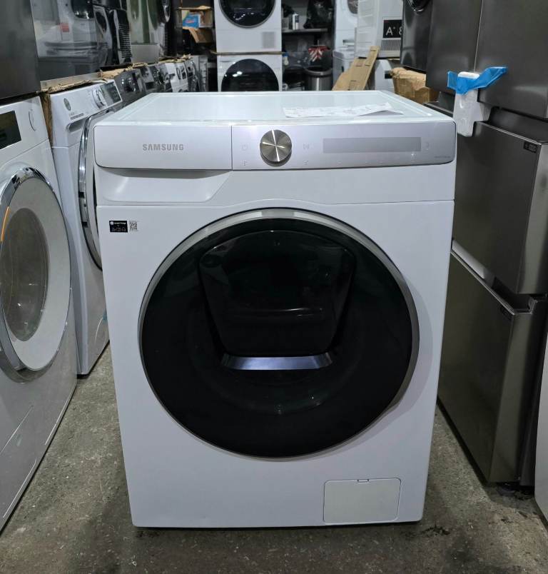 Samsung Series 9 Smart Washing Machine £900rrp! - Free local delivery and fitting