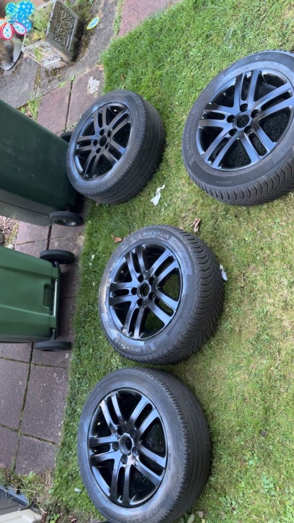 16 inch black alloys