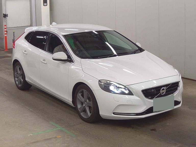 2014 Volvo V40 1.6 T4 SE Lux Nav Hatchback 5dr Petrol Powershift Euro 5 (s/s) (180 ps) Hatchback ...