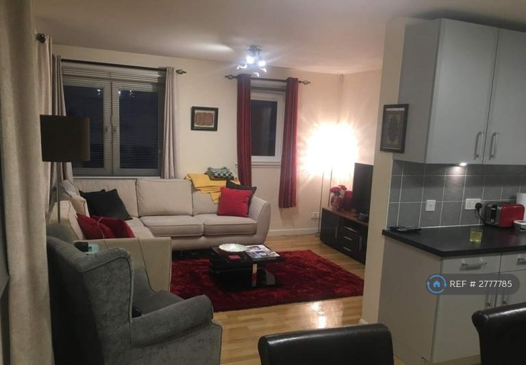 2 bedroom flat in Bothwell Road, Aberdeen, AB24 (2 bed) (#2777785)