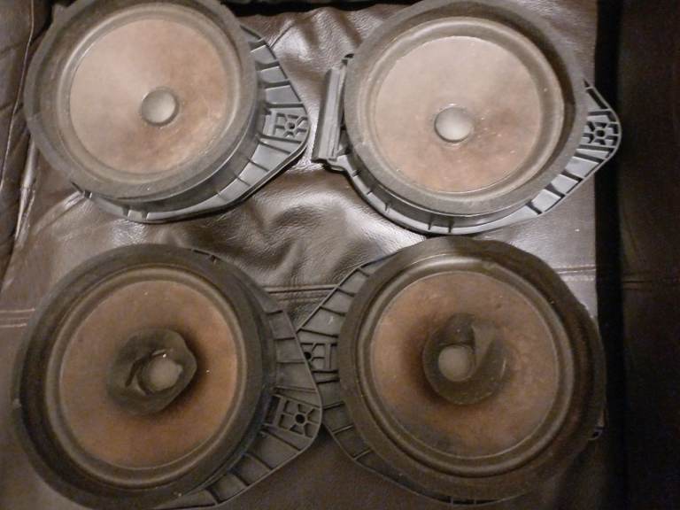 Vauxhall astra j mk6 door speakers 5 door hatchback