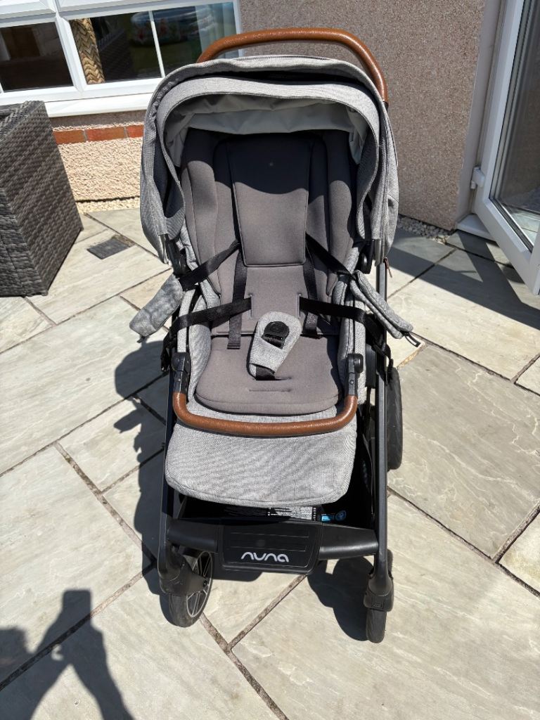 Nuna Mixx Next Bundle - Granite Stroller isofix Carrycot bundle set