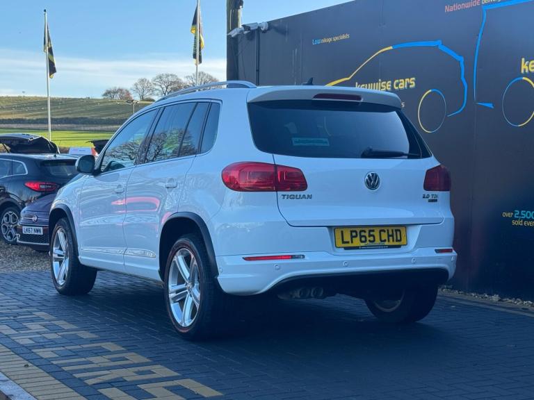 2015 Volkswagen Tiguan 2.0 TDI BlueMotion Tech R-Line DSG 4WD Euro 6 (s/s) 5dr ESTATE Diesel Auto...