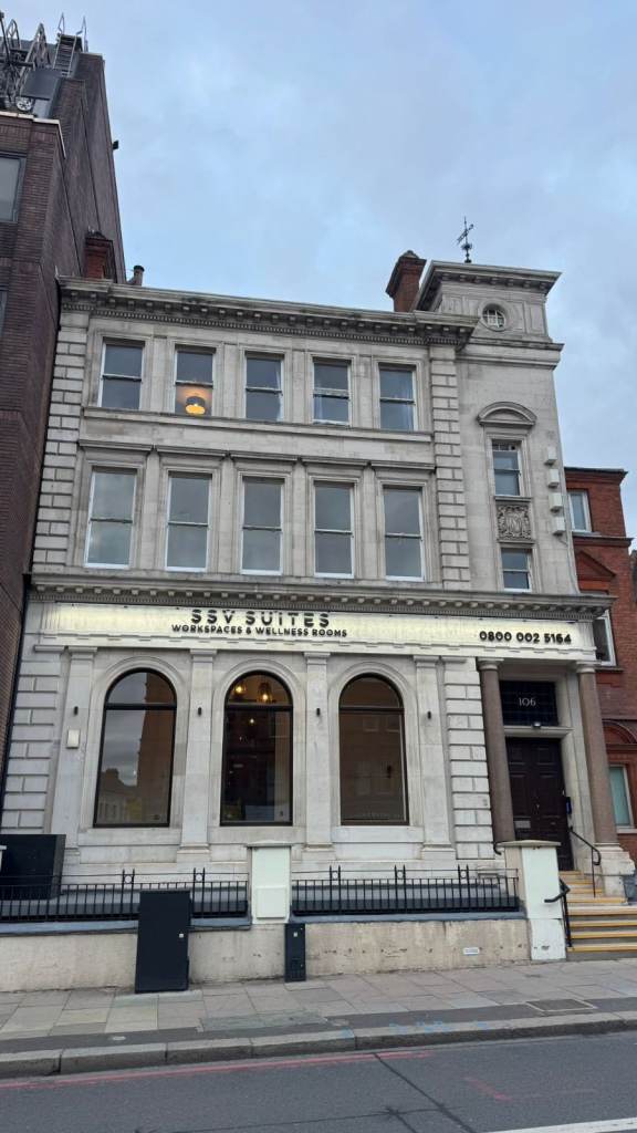Beauty & Treatment Room to Rent | Finchley Road NW3 | Opposite Tube Station | Flexible Terms