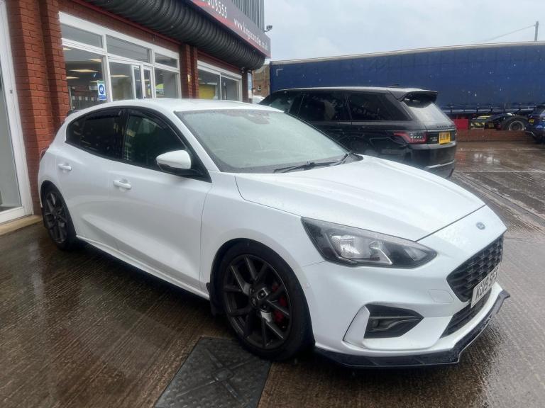 2019 Ford Focus 1.5 EcoBlue 120 ST-Line X 5dr ++ 19 INCH ALLOYS / NAV / CARPLAY / ULEZ ++ HATCHBA...
