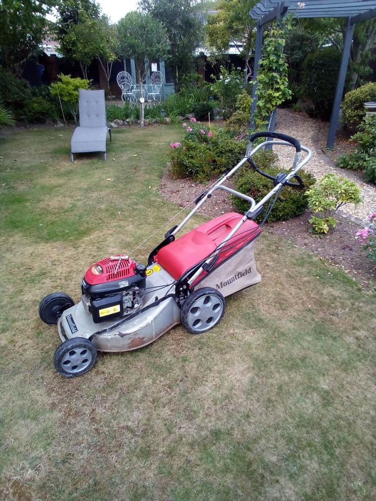 image for For spares or repair - Mountfield petrol lawn mower with Honda engine