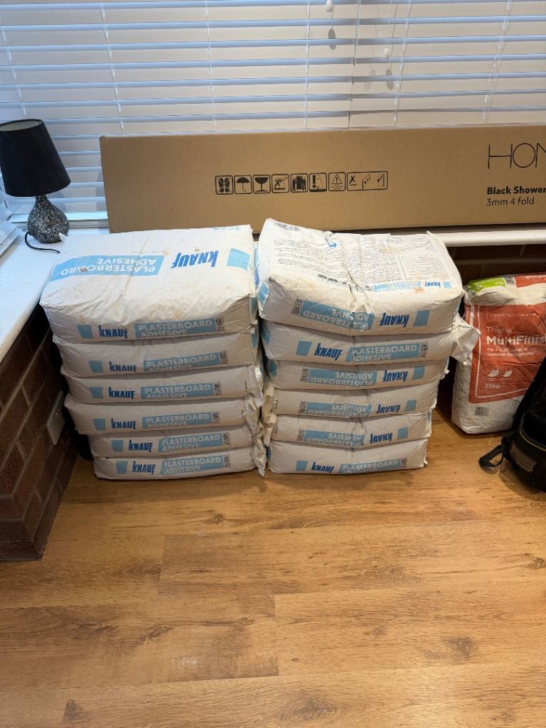 Plasterboard adhesive 