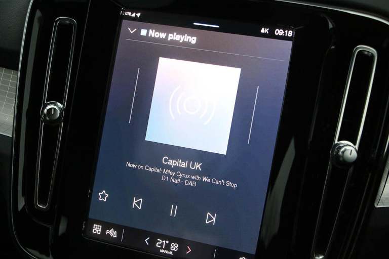 2022 Volvo XC40 2.0 B3P Core 5dr Auto ESTATE Petrol/Electric Hybrid Automatic