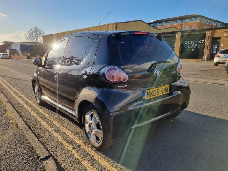 2009 Toyota AYGO 1.0 VVT-i Black 5dr [AC] MMT HATCHBACK Petrol Automatic
