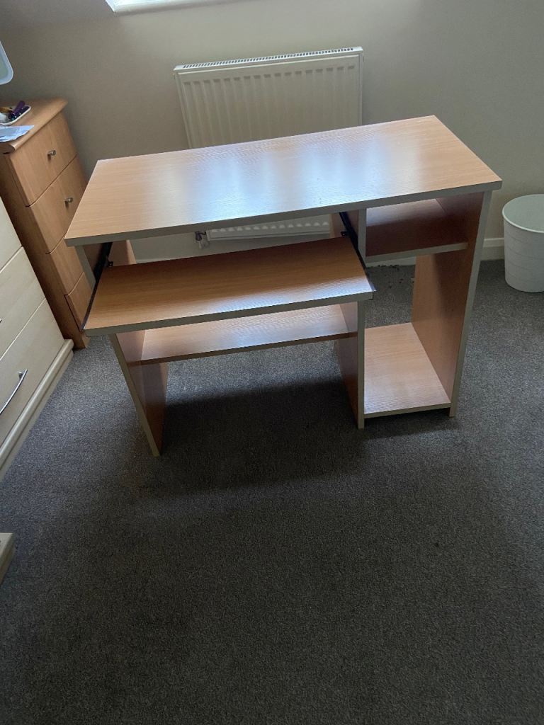 Free desk