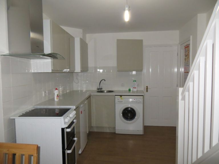  1-Bed House in Central Cambridge Available from July 20 - Bills included - CB1