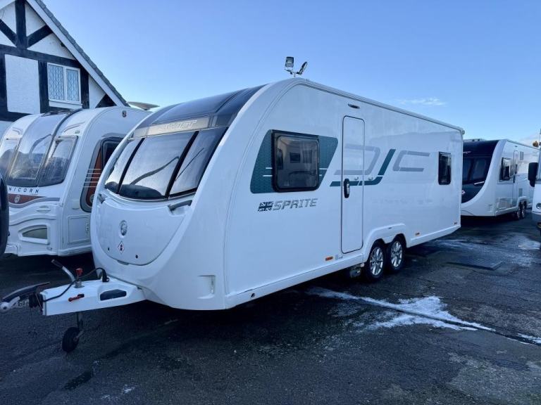 2018 SWIFT Sprite Quattro EB 4 Berth fixed island bed motor mover