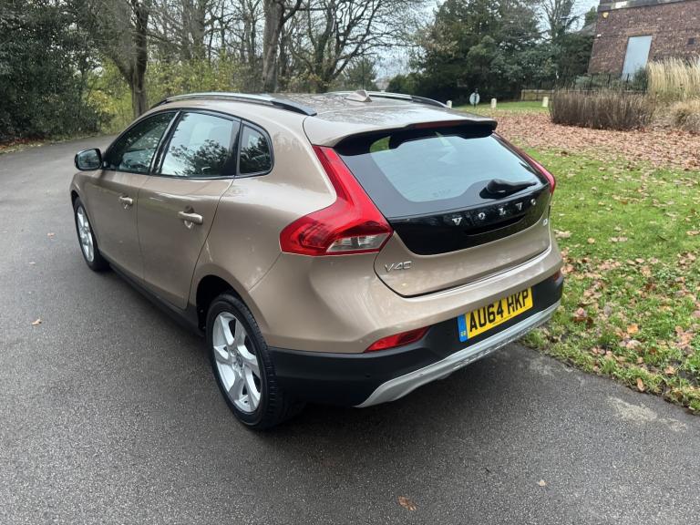 VOLVO V40 CROSS COUNTRY 1.6 D2 Lux 2014