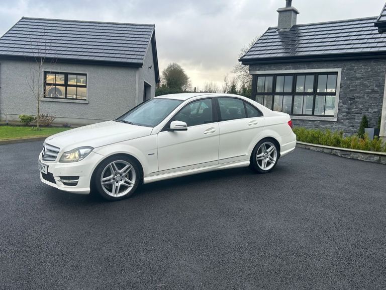 Mercedes-Benz, C CLASS, Saloon, 2012, Semi-Auto, 2143 (cc), 4 doors