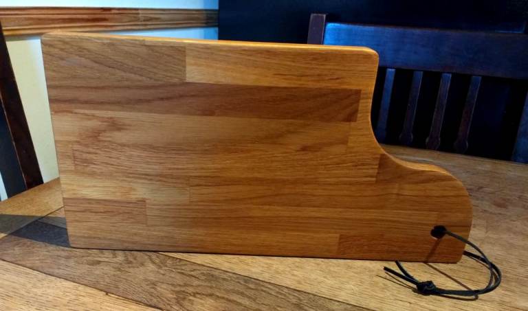 Solid Oak chopping board / sharing platter -- Handmade and brand new