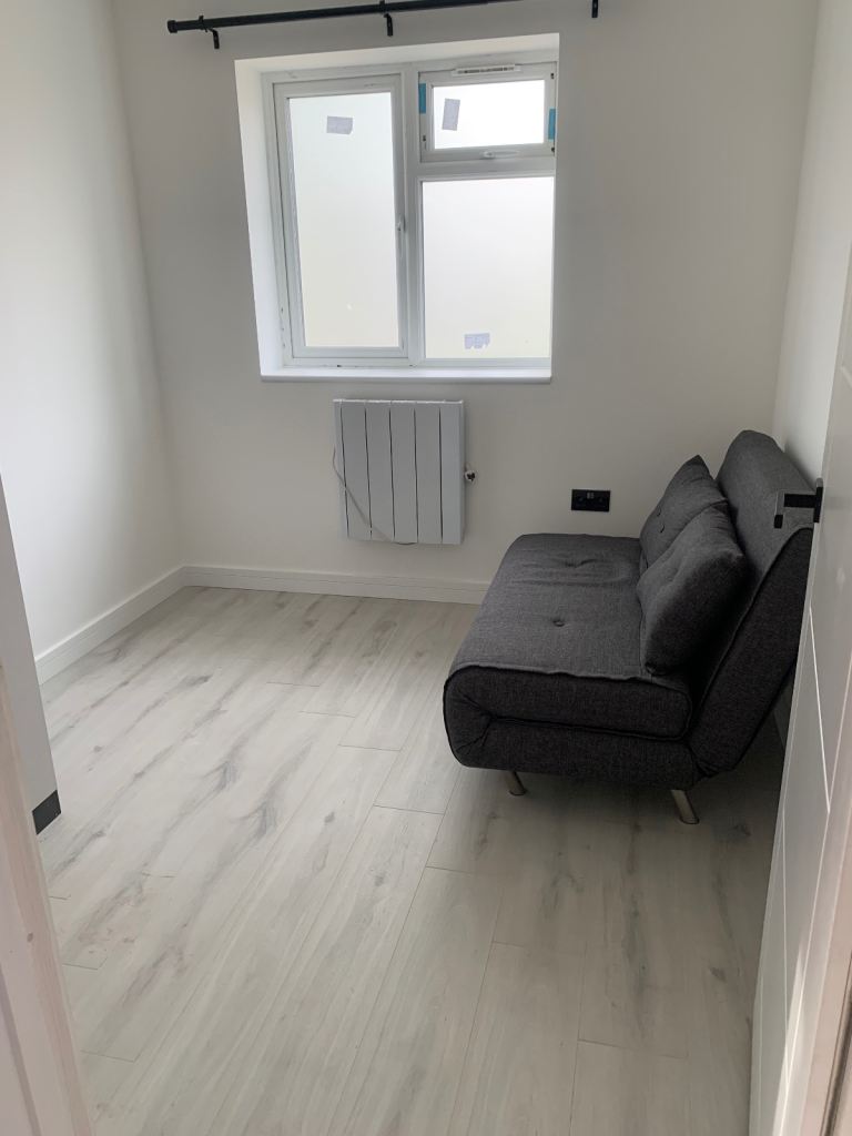Studio  room  available from 8/10/2026