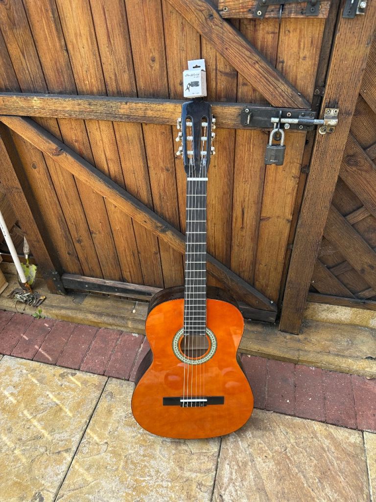 Shiffeld 3/4 size guitar  
