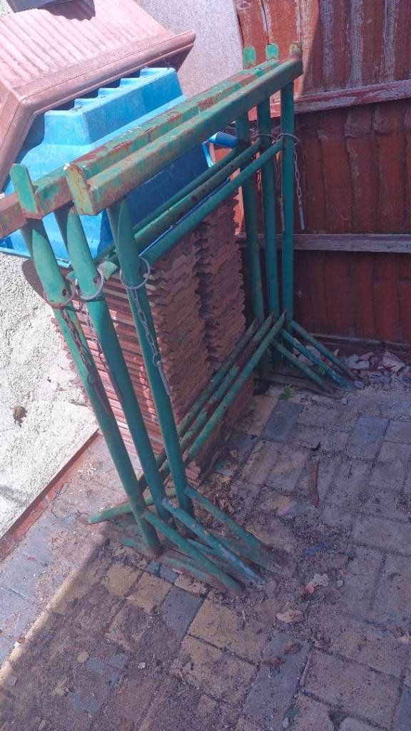 5 tressel for sale £50