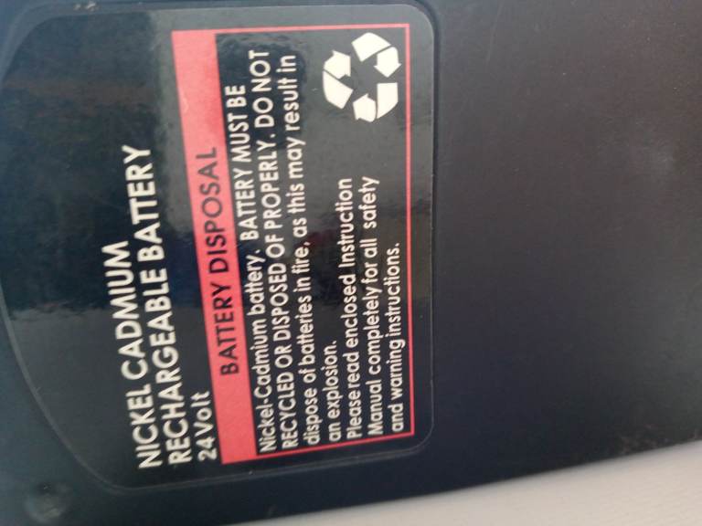 Cordless Angle Grinder. 24V. Battery, Charger and Hard Case