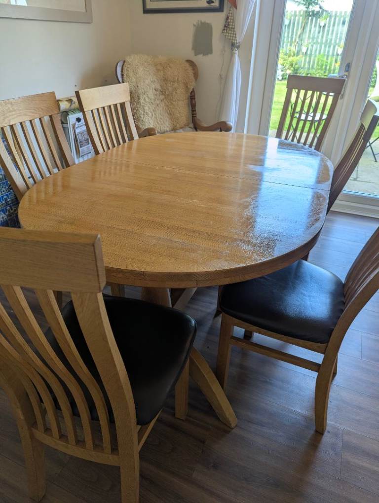 Oak table and 6 chairs