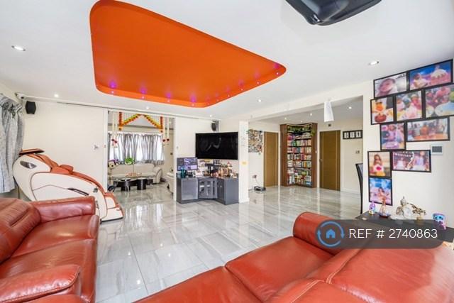 5 bedroom house in Riverdale Road, Greater London, TW13 (5 bed) (#2740863)