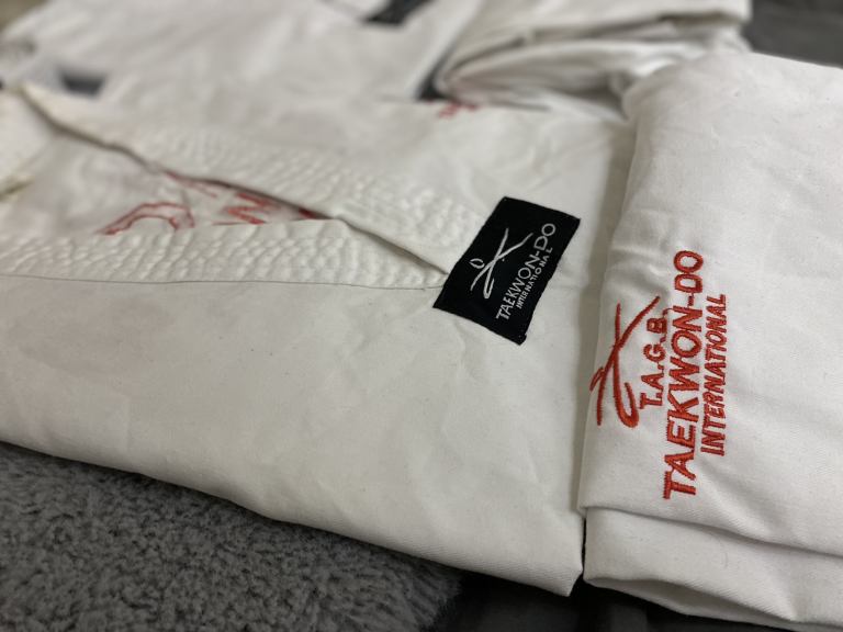 2 Full set of Taekwondo Uniform+White Belts