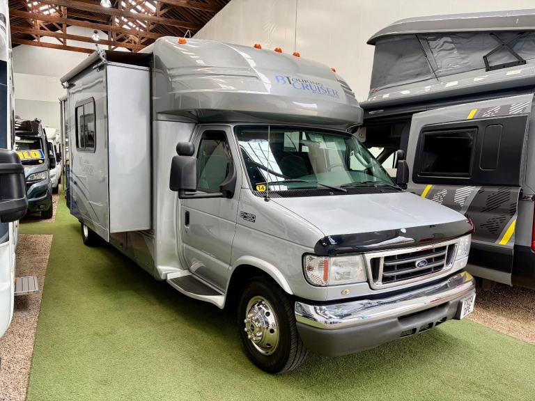 FORD / AMERICAN / BT / TOURING CRUISER / LHD / TWIN SLIDE / AUTO / MOTORHOME 
