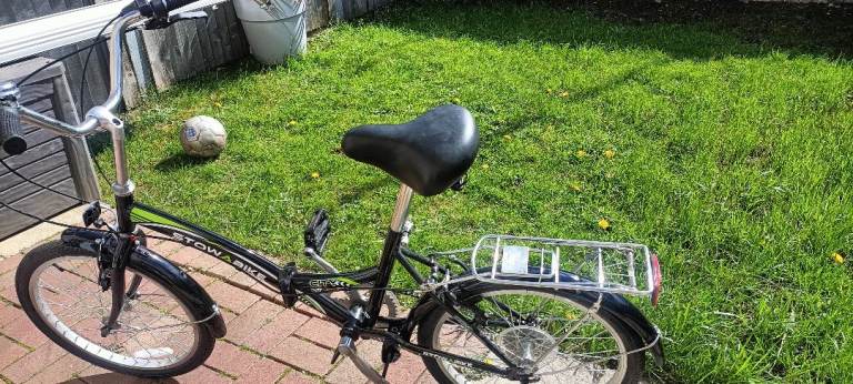 Folding Bike, Black – Good Condition, with Rear Rack