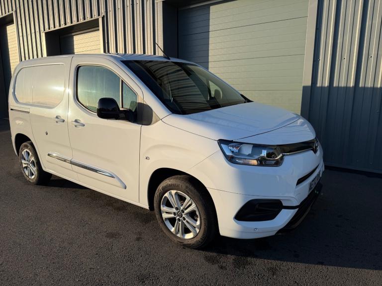 2022 Toyota ProAce 1.5D 100 Design Van [6 Speed] PANEL VAN Diesel Manual