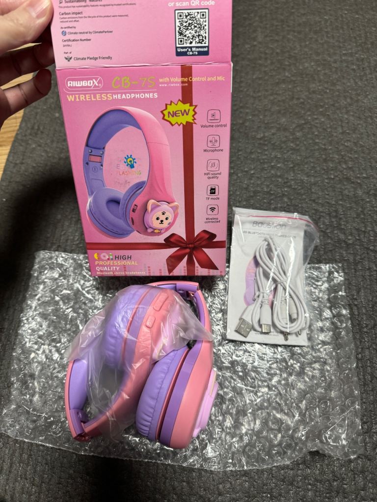 Kids Bluetooth headphones 